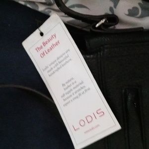 Lodis Nadia Black pebble crossbody